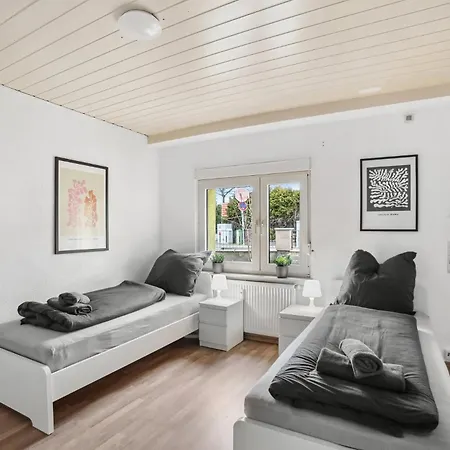 Monteur - Fuer Bis Zu 6 Personen In 63452 - Hu08a Apartment