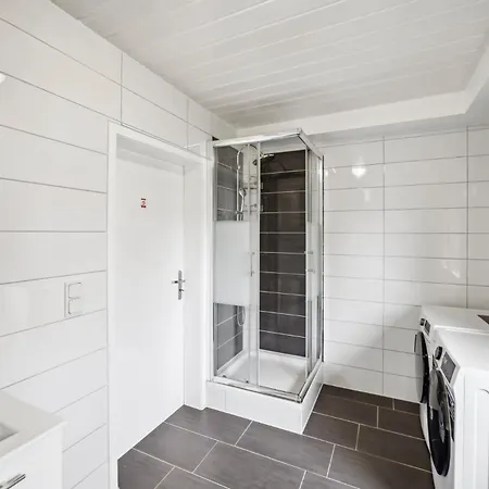 Monteur - Fuer Bis Zu 6 Personen In 63452 - Hu08a Apartment