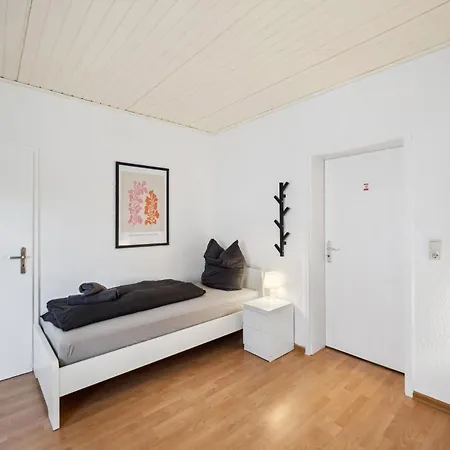 Apartment Monteur - Fuer Bis Zu 6 Personen In 63452 - Hu08a