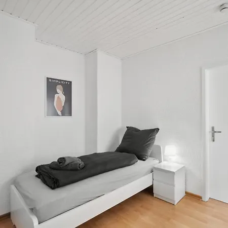 Apartment Monteur - Fuer Bis Zu 6 Personen In 63452 - Hu08a Hanau