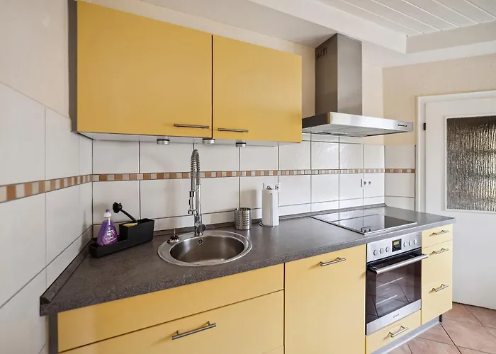 Lägenhet Monteur - Fuer Bis Zu 6 Personen In 63452 - Hu08a