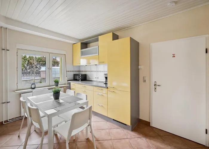 Lägenhet Monteur - Fuer Bis Zu 6 Personen In 63452 - Hu08a *